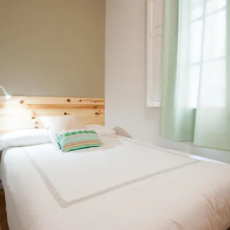 Affittacamere Bella Suites Triana 3*