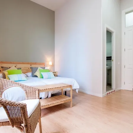 Bella Suites Triana Affittacamere 3*